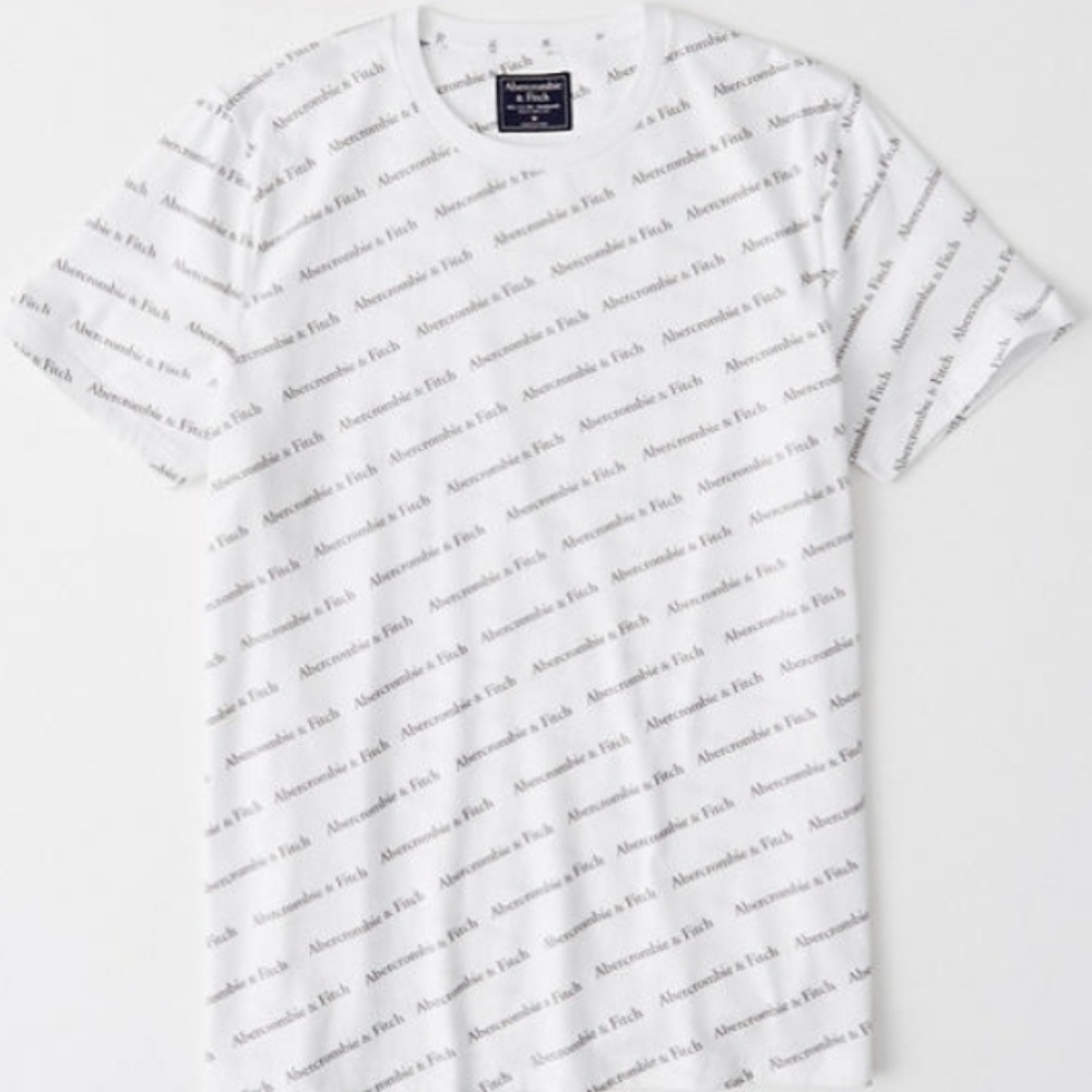 A 100% cotton crewneck tee